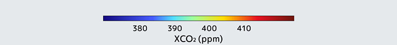 図：世界のCO2濃度分布観測結果 XCO2(ppm)