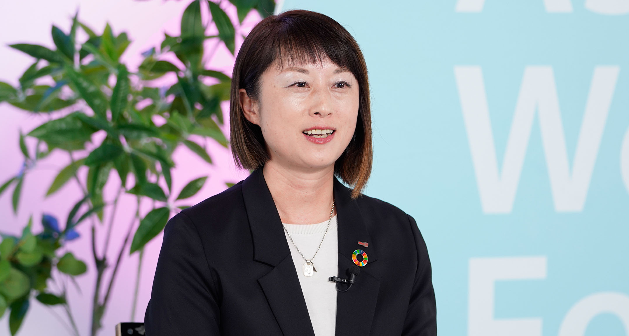 写真：明治ホールディングス株式会社コーポレートコミュニケーション部の山下舞子氏