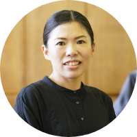 益岡美子教諭