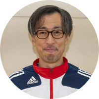 関川卓教諭