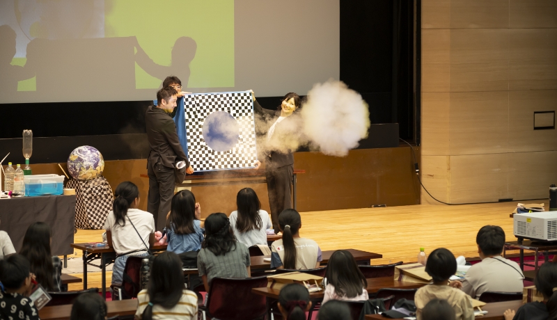 かんきょう1日学校：eco実験パフォーマンスの様子3