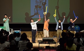 かんきょう1日学校：eco実験パフォーマンスの様子4