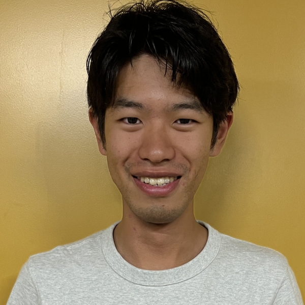 新納 僚太
