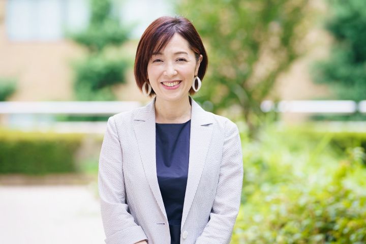 40代で美容師と写真家に、50代で起業　介護の仕事との出会いが私を変えた