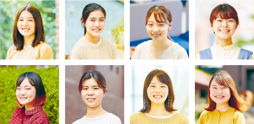 8人の学生の写真