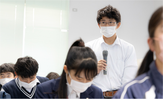 質疑応答の様子