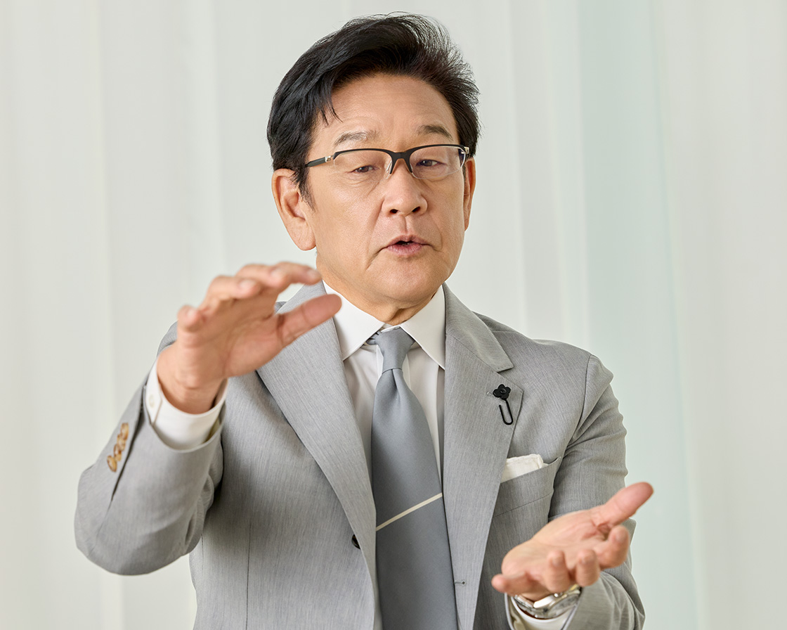 栗山英樹さん
