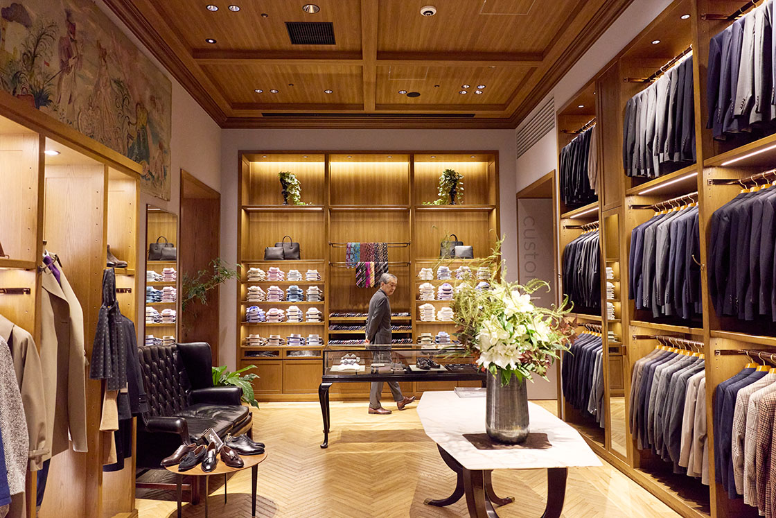 ポール・スチュアート青山本店 内観