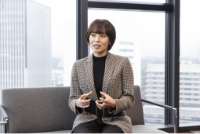 上田まりえ