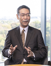 松永賢次 学長