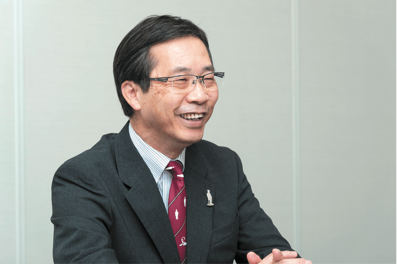 井上 潤氏