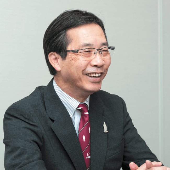 井上 潤氏