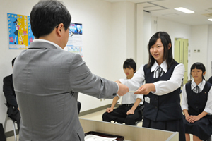 終了時には「修了証書」が交付される