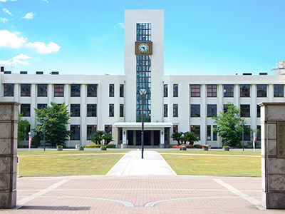 旧制大阪商科大学からの伝統が息づく杉本キャンパス