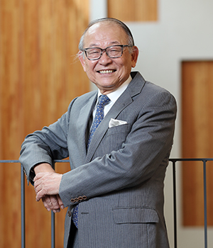 安藤 国威 理事長