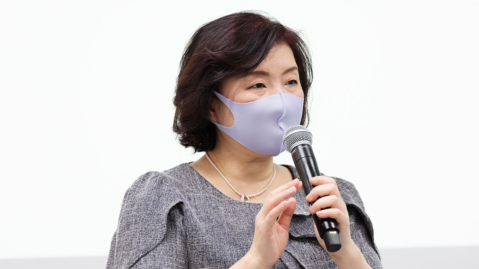 尾花紀子氏