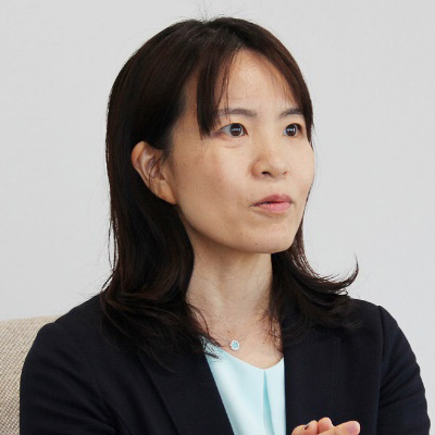 内田由紀子