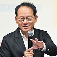 鈴木　寛