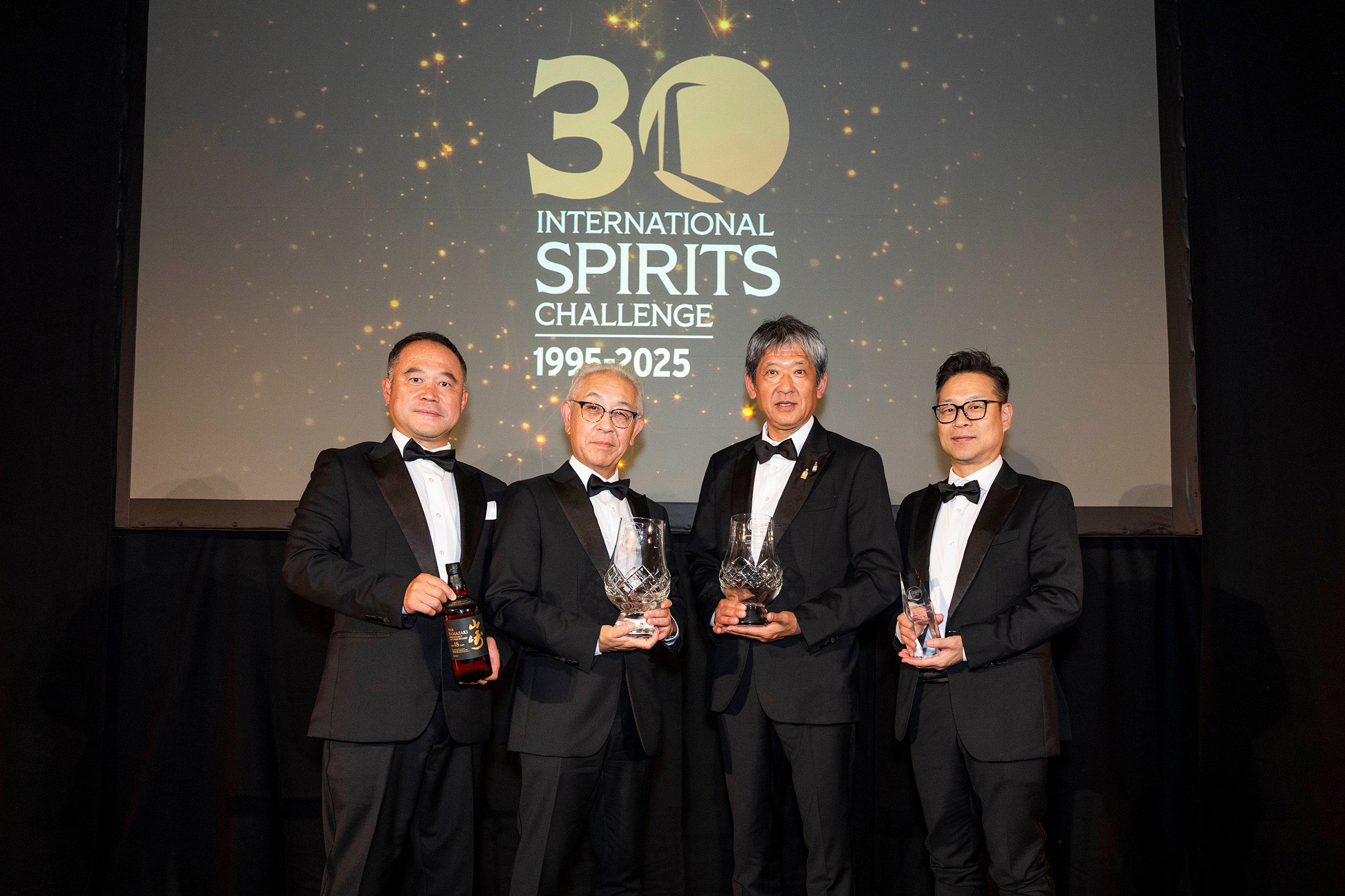 国際的な蒸溜酒コンペで史上初3年連続最高賞の快挙